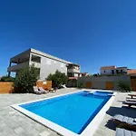 Apartment Mia Drage